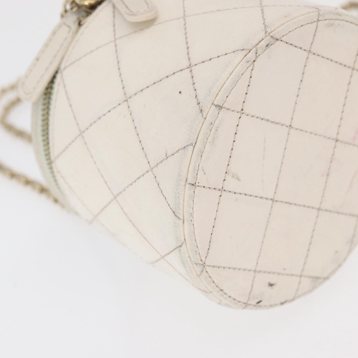 CHANEL Matelasse Chain Shoulder Bag Leather White Gold CC Auth 126060