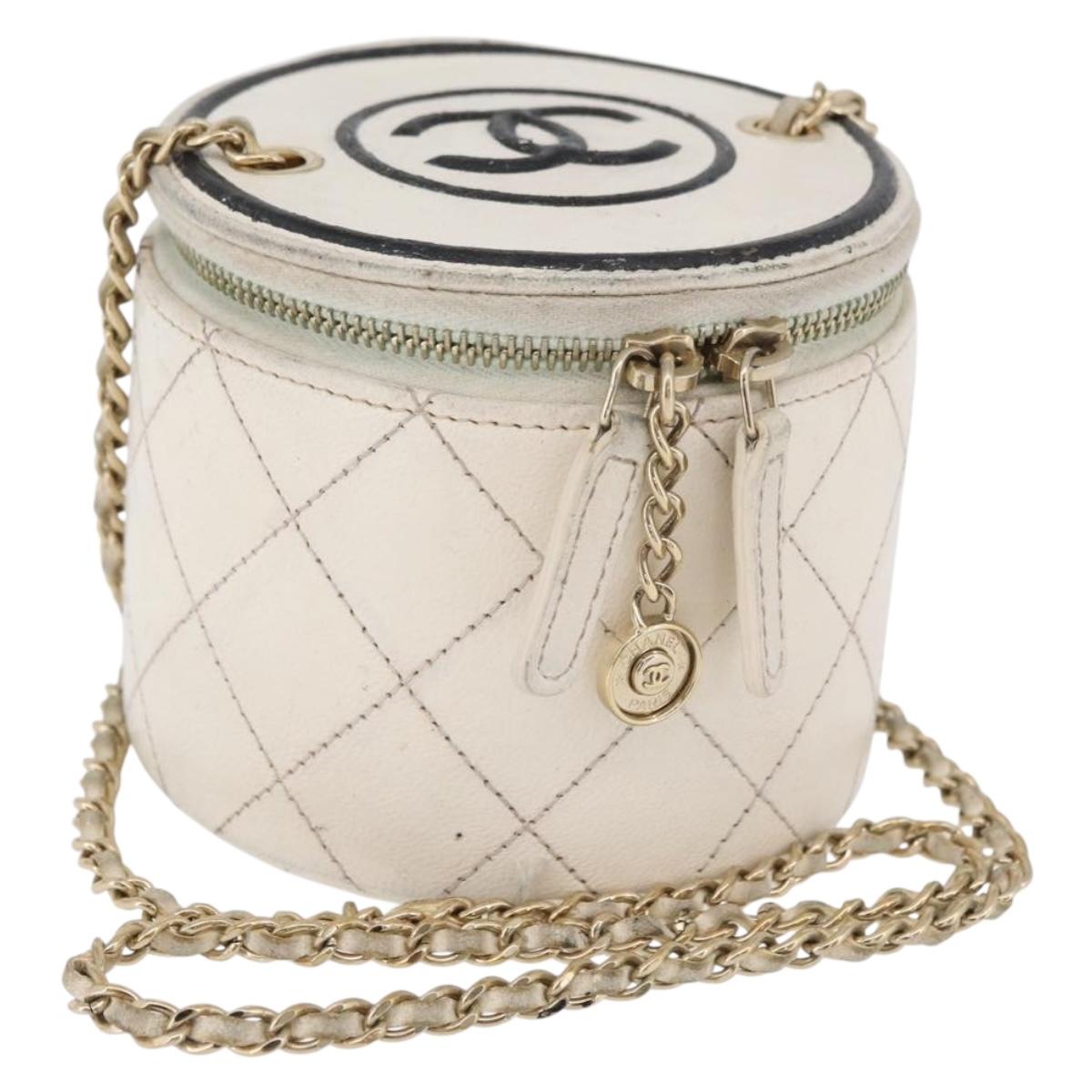 CHANEL Matelasse Chain Shoulder Bag Leather White Gold CC Auth 126060