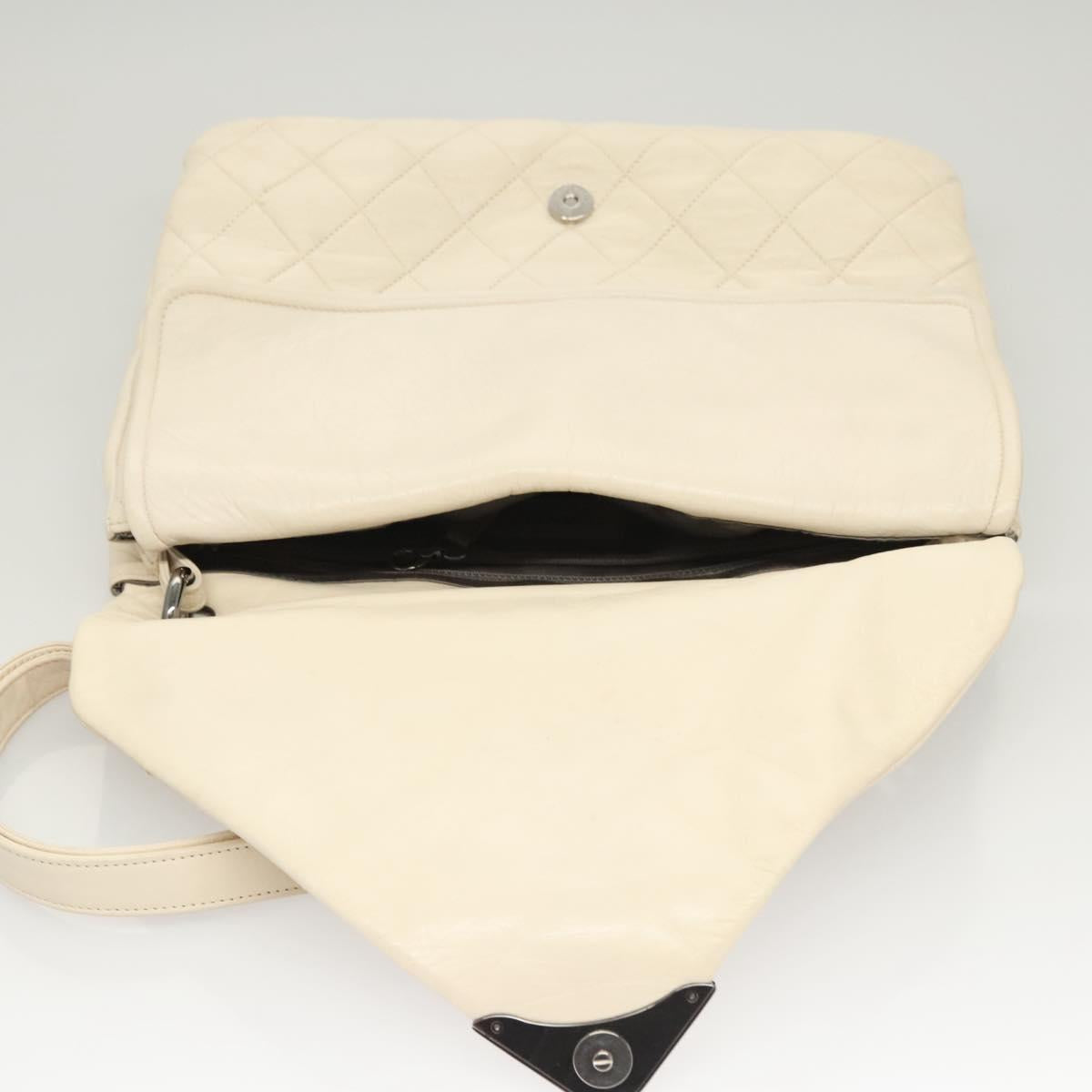 CHANEL Matelasse Shoulder Bag Lamb Skin White CC Auth 126364