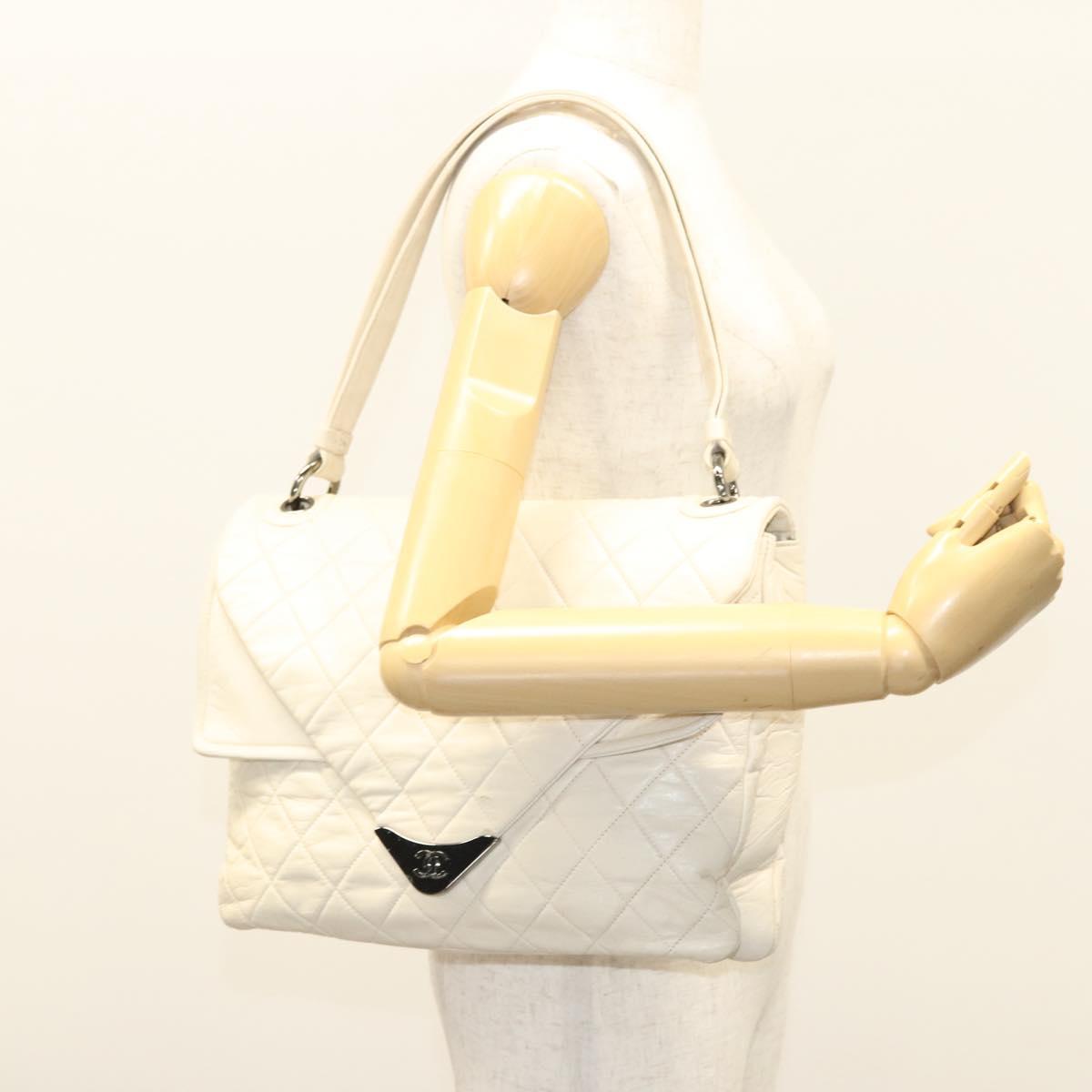 CHANEL Matelasse Shoulder Bag Lamb Skin White CC Auth 126364