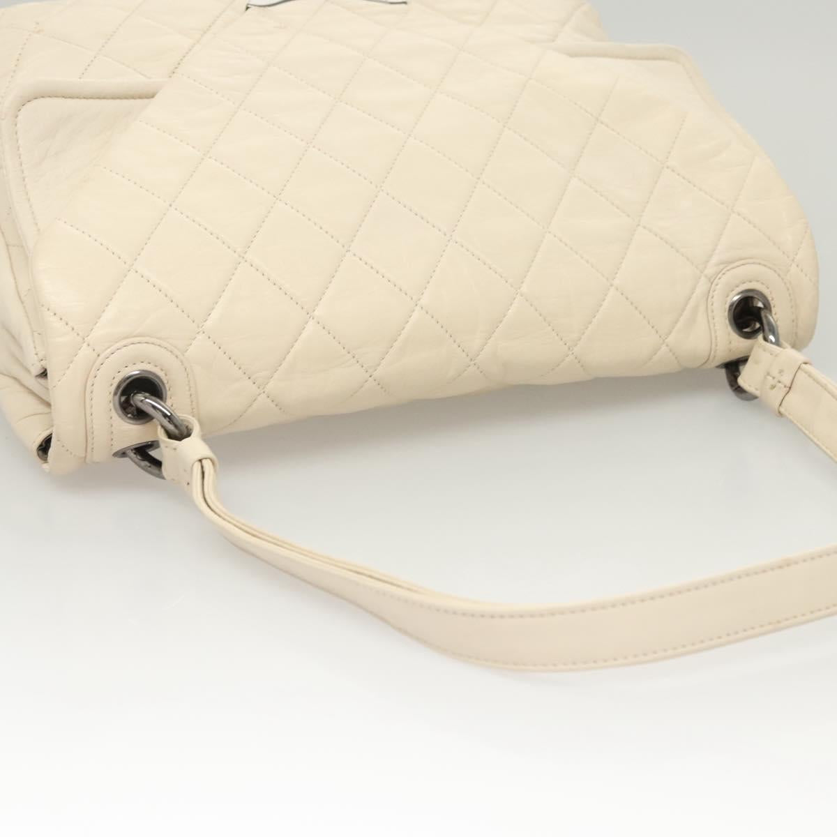 CHANEL Matelasse Shoulder Bag Lamb Skin White CC Auth 126364