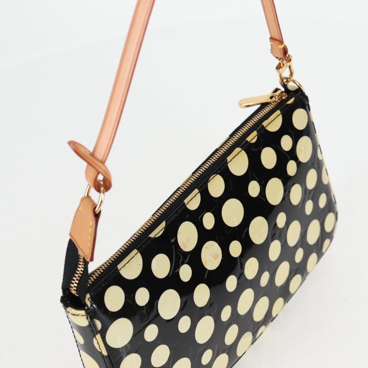 LOUIS VUITTON Vernis Yayoi Kusama Pochette Accessoires Black M91427 Auth 126419SAV