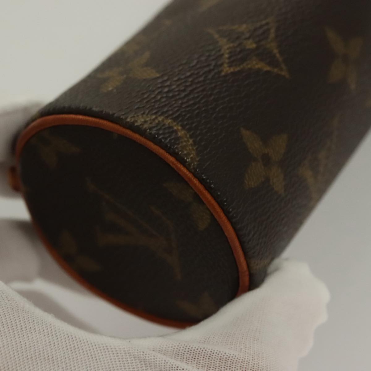LOUIS VUITTON Monogram Papillon Pouch LV Auth 126470