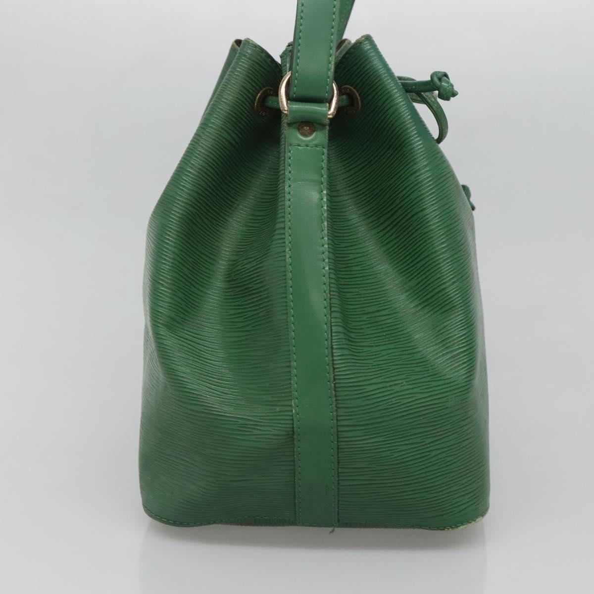 LOUIS VUITTON Epi Petit Noe Shoulder Bag Green M44104 LV Auth 126549