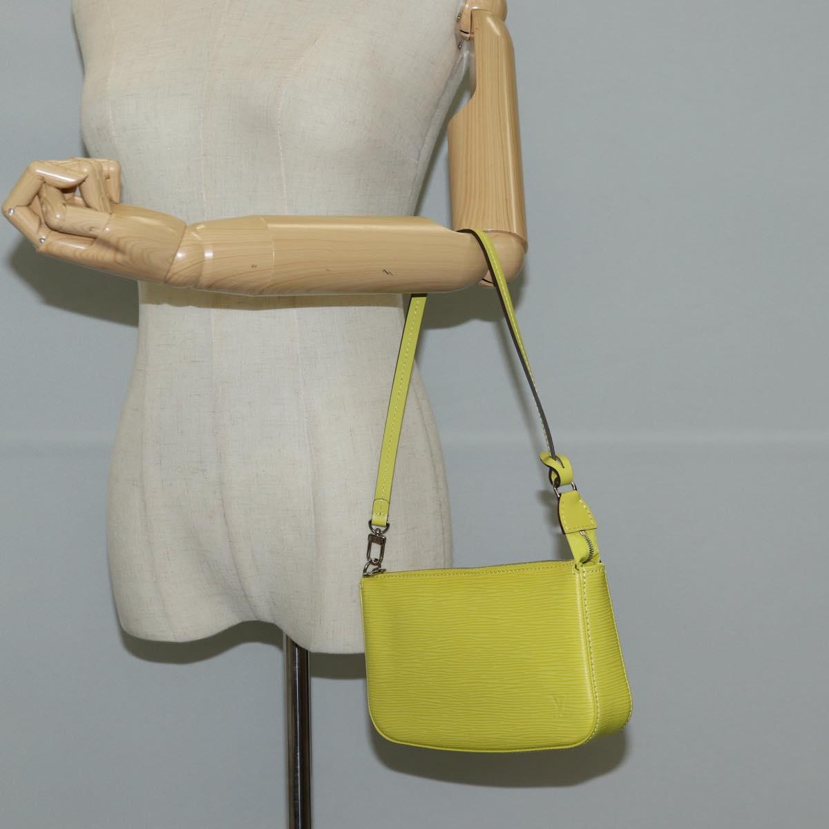 LOUIS VUITTON Epi Pochette Accessoires Pouch Pistachian M40975 LV Auth 127164V