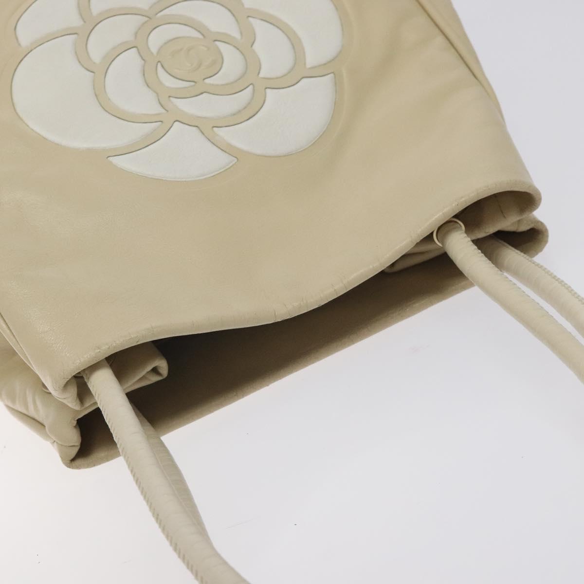 CHANEL Camelia Shoulder Bag Leather Ivory CC Auth 127482