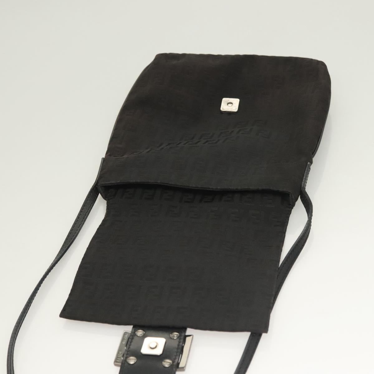 FENDI Zucchino Canvas Shoulder Bag Black Auth 127596