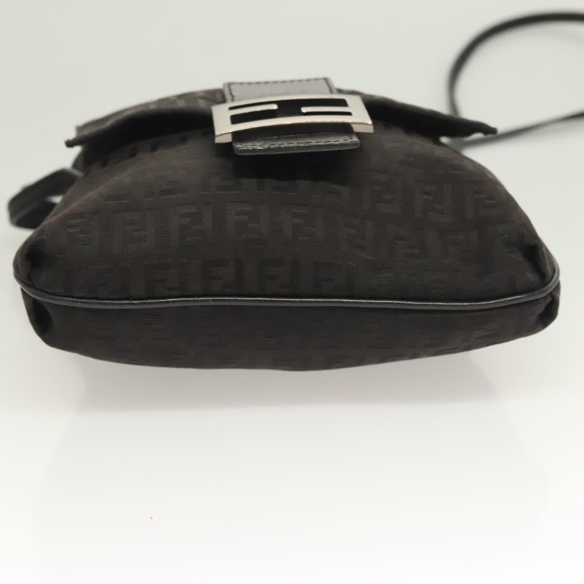 FENDI Zucchino Canvas Shoulder Bag Black Auth 127596