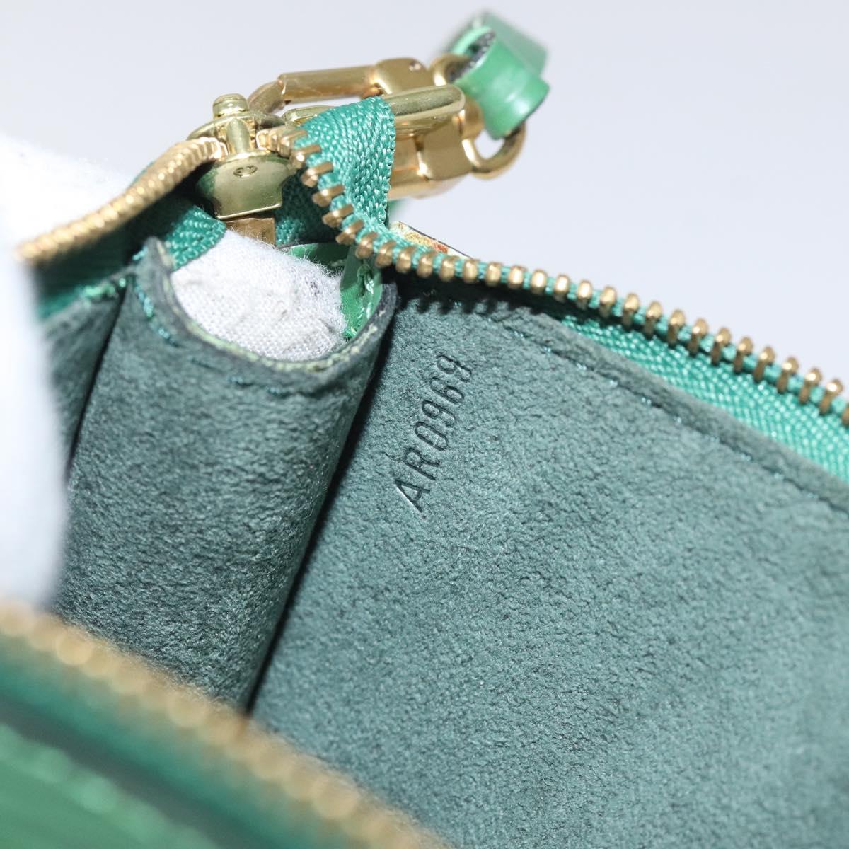 LOUIS VUITTON Epi Pochette Accessoires Pouch Green M52984 LV Auth 127700