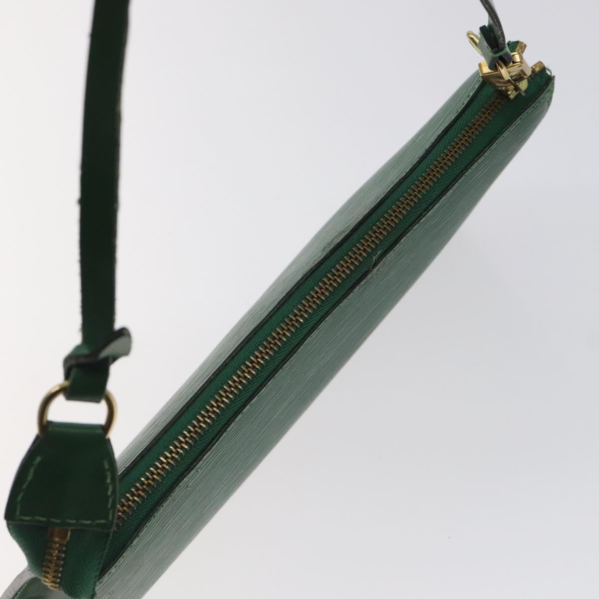 LOUIS VUITTON Epi Pochette Accessoires Pouch Green M52984 LV Auth 127700