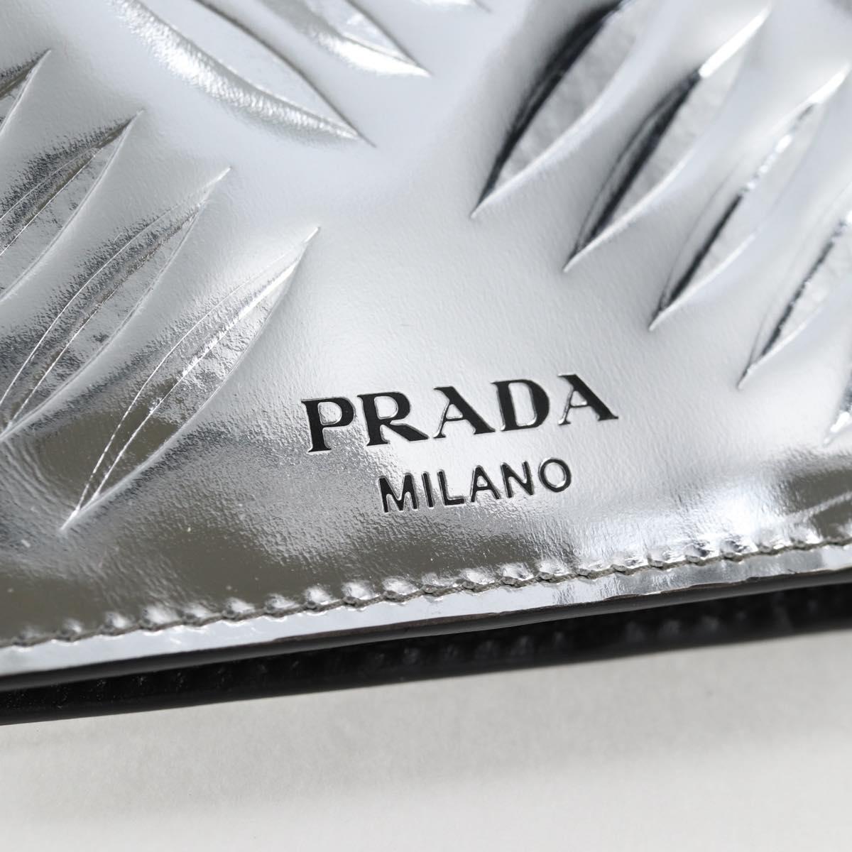 PRADA Wallet Patent leather Silver Auth 127893M