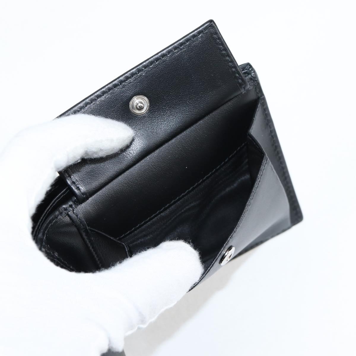 PRADA Wallet Patent leather Silver Auth 127893M