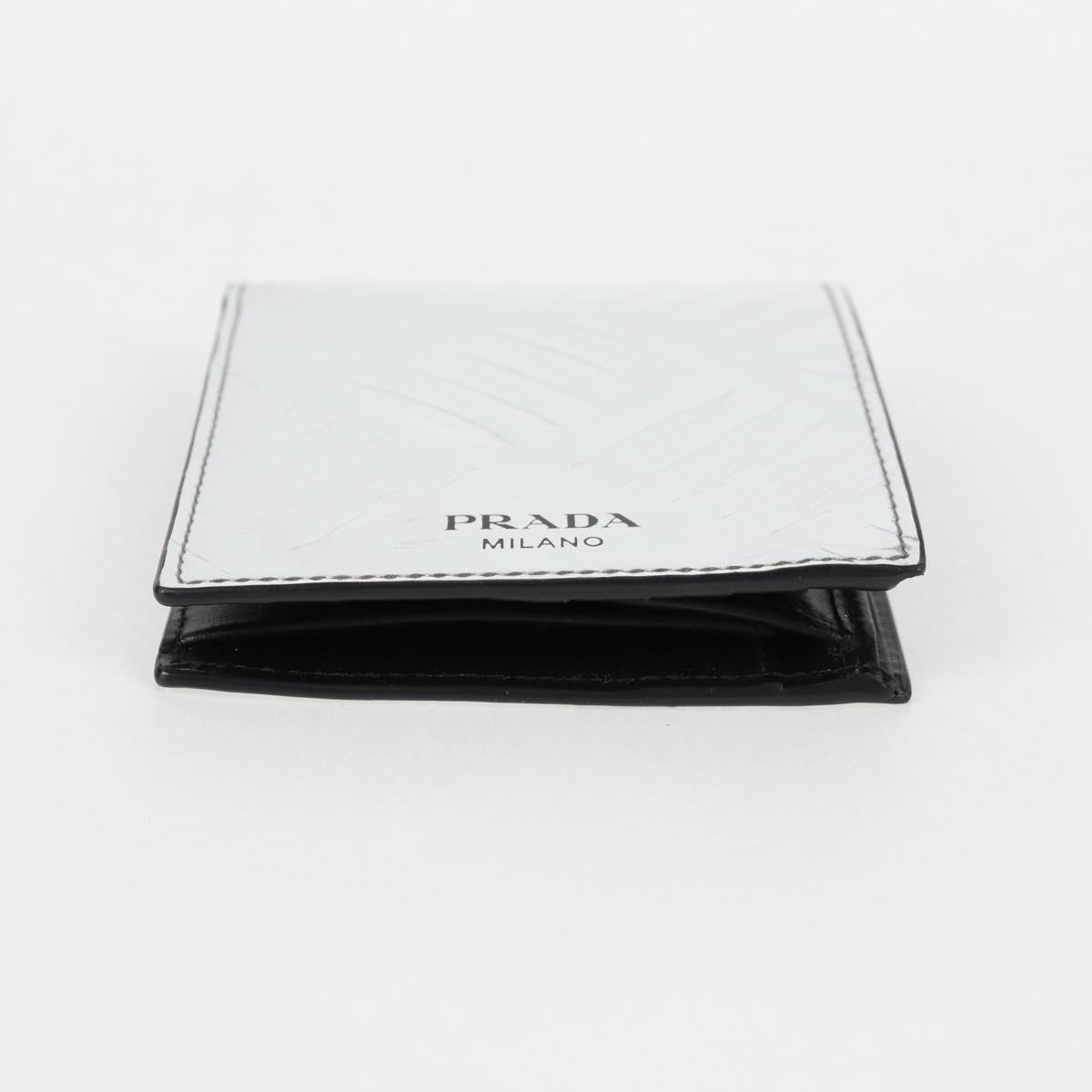 PRADA Wallet Patent leather Silver Auth 127893M