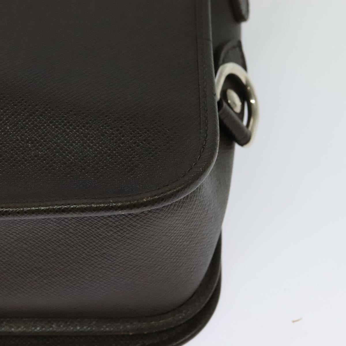 LOUIS VUITTON Taiga Andrei Shoulder Bag Grizzly M32488 LV Auth 127964