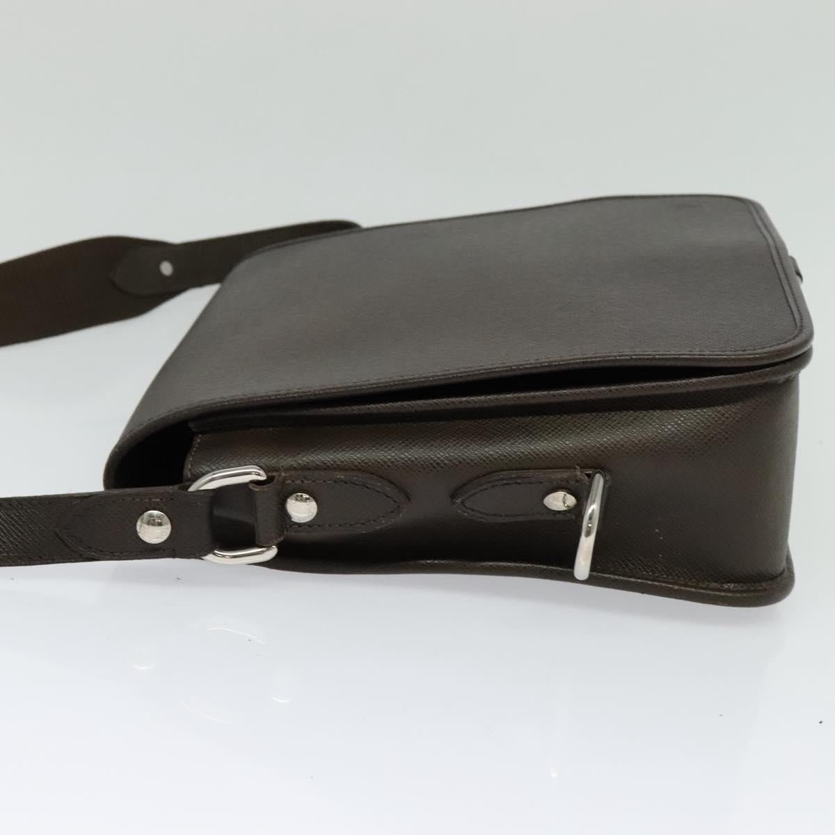 LOUIS VUITTON Taiga Andrei Shoulder Bag Grizzly M32488 LV Auth 127964