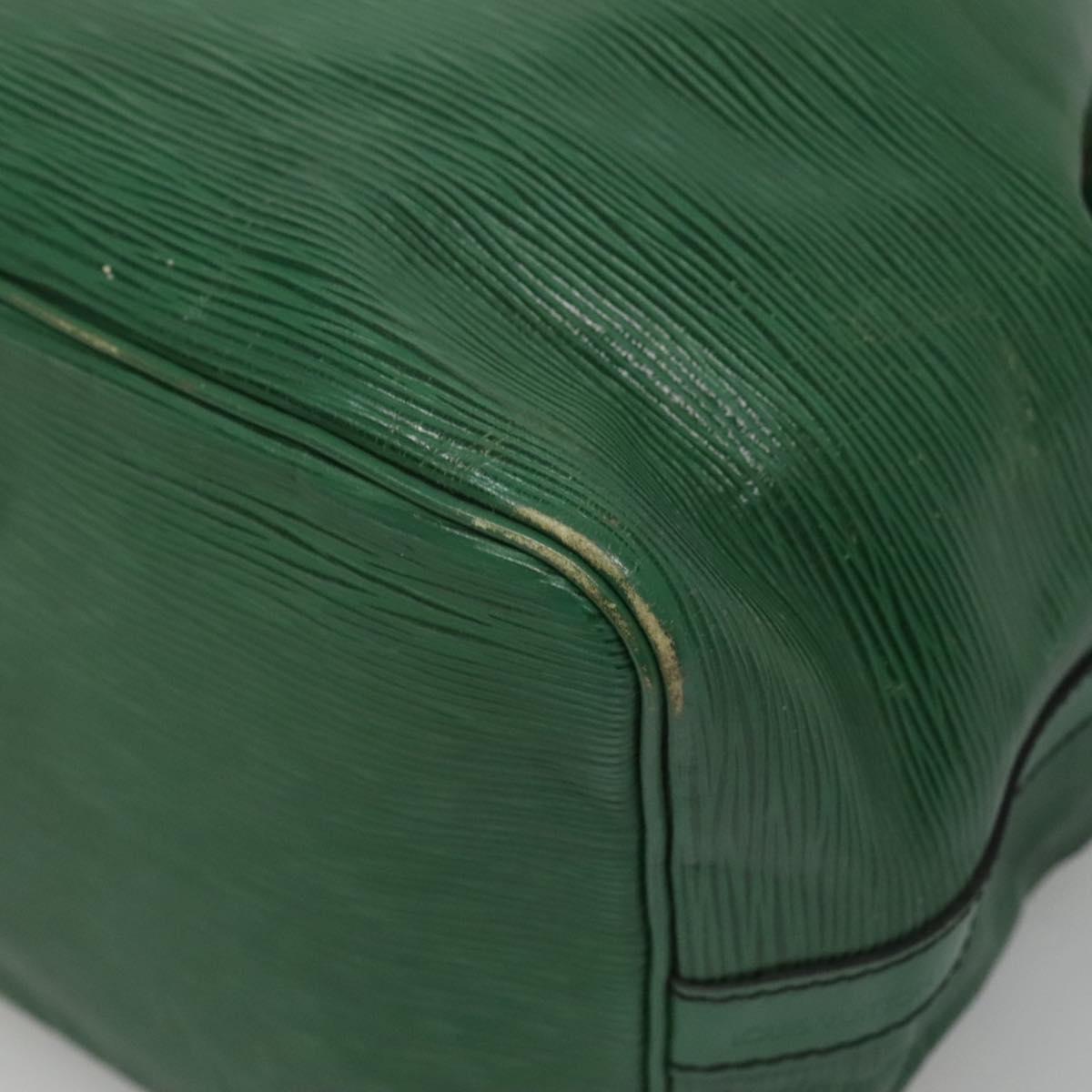 LOUIS VUITTON Epi Petit Noe Shoulder Bag Green M44104 LV Auth 127973