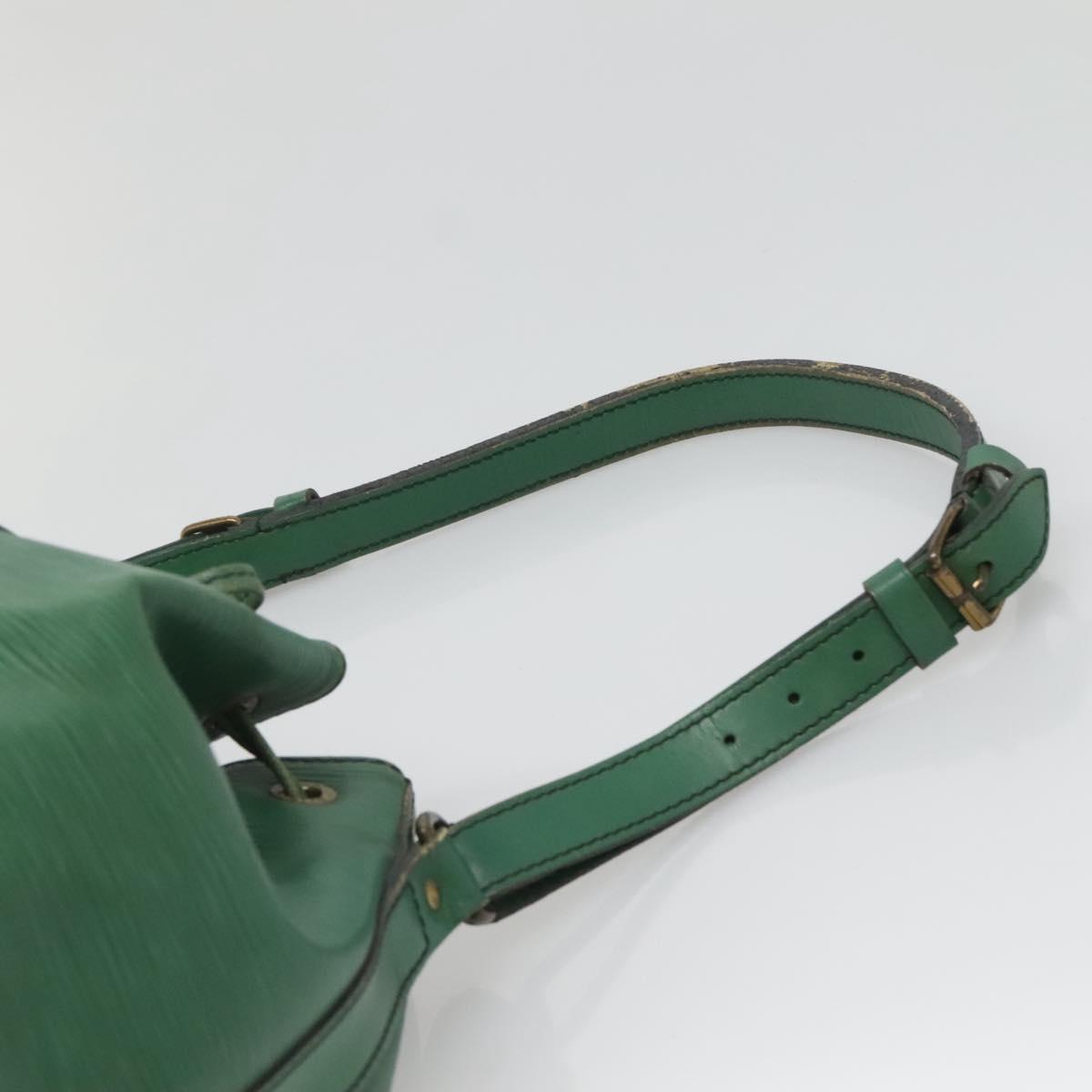 LOUIS VUITTON Epi Petit Noe Shoulder Bag Green M44104 LV Auth 127973