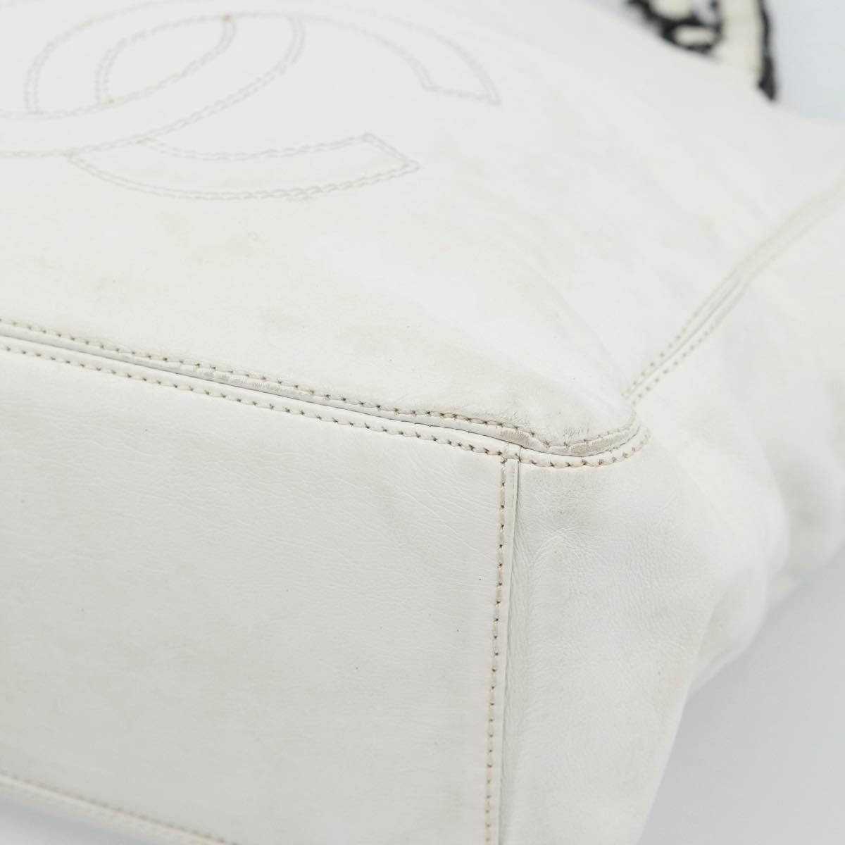 CHANEL Chain Tote Bag Lamb Skin White CC Auth 128237