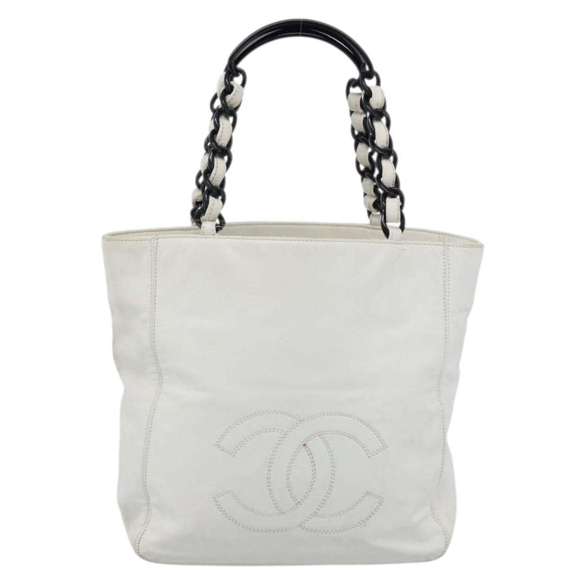CHANEL Chain Tote Bag Lamb Skin White CC Auth 128237