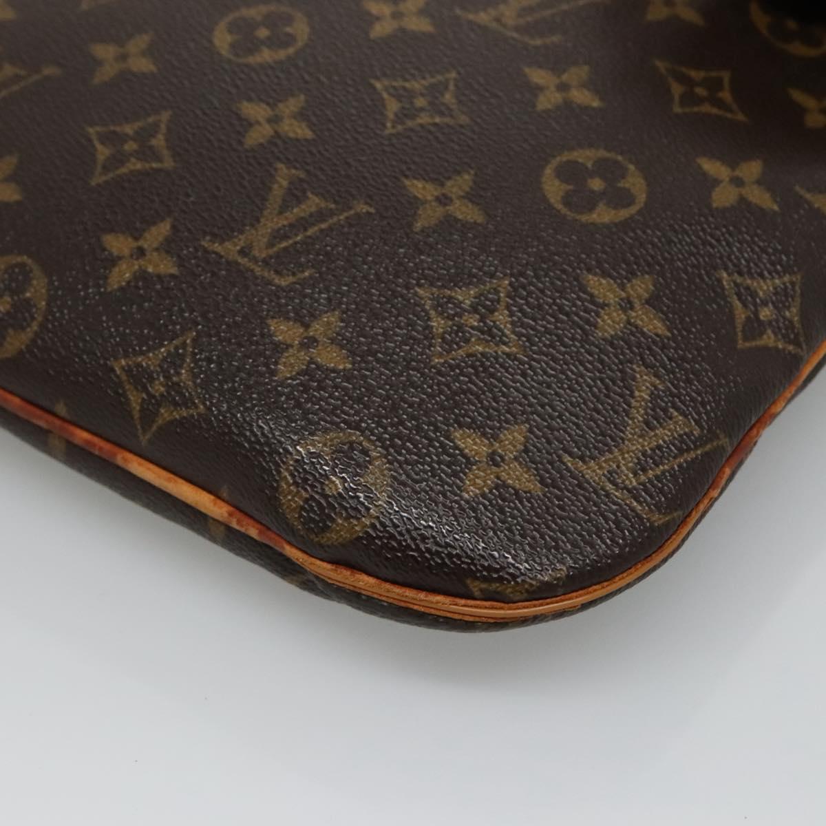 LOUIS VUITTON Monogram Pochette Bosphore Shoulder Bag M40044 LV Auth 128295
