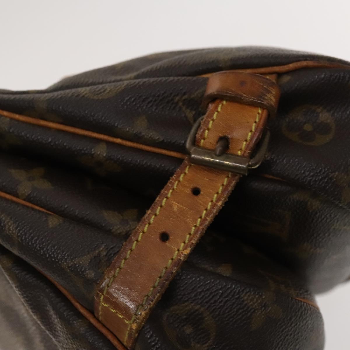 LOUIS VUITTON Monogram Saumur 30 Shoulder Bag M42256 LV Auth 128344
