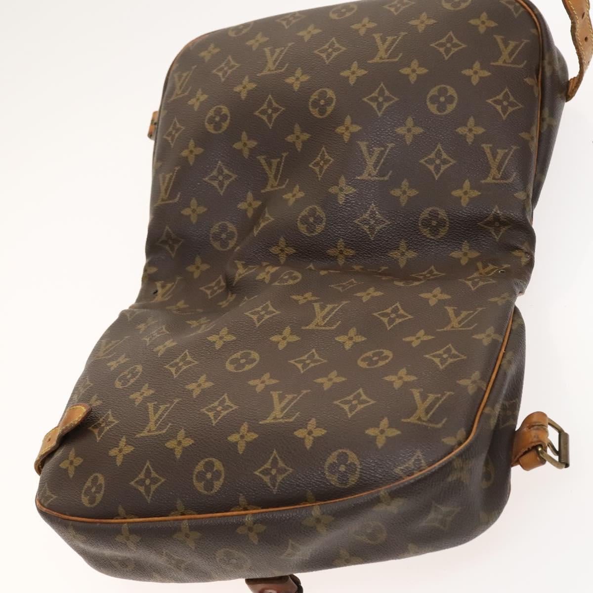 LOUIS VUITTON Monogram Saumur 30 Shoulder Bag M42256 LV Auth 128344