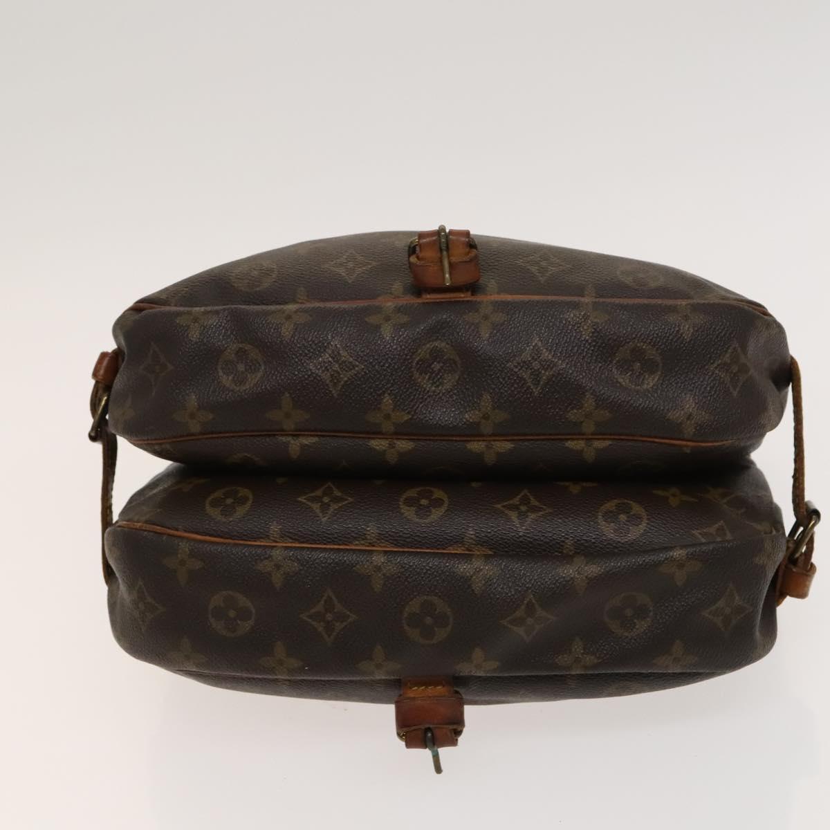 LOUIS VUITTON Monogram Saumur 30 Shoulder Bag M42256 LV Auth 128344