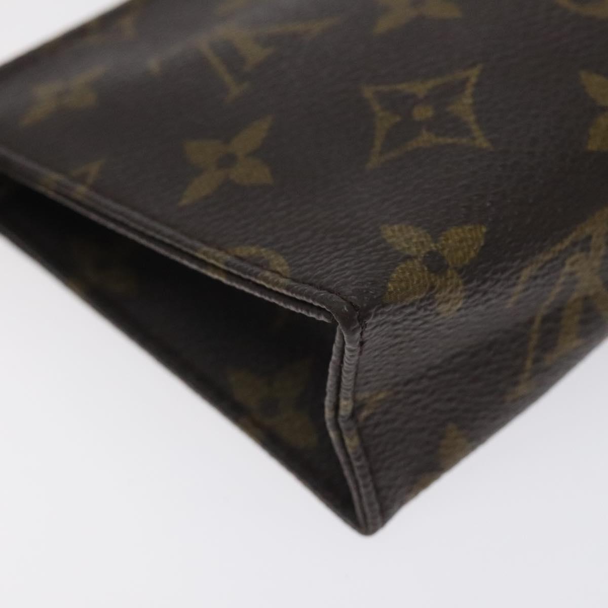 LOUIS VUITTON Monogram Poche Toilette 15 Pouch M47546 LV Auth 128417