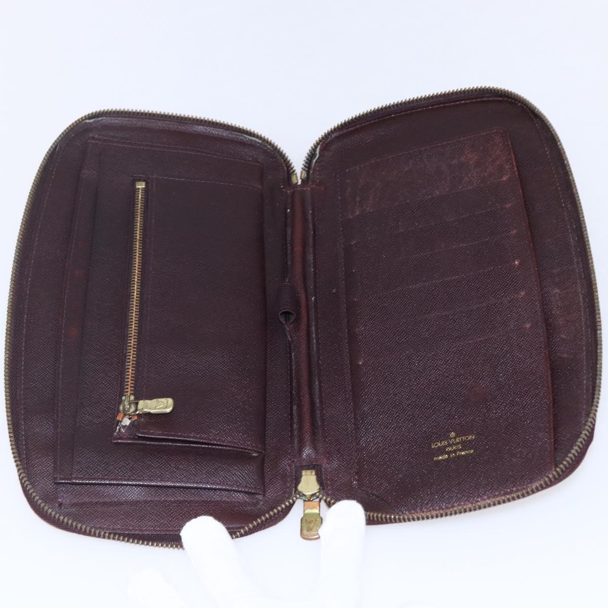 LOUIS VUITTON Taiga Organizer Atoll Travel Case Grizzly M30658 LV Auth 128533