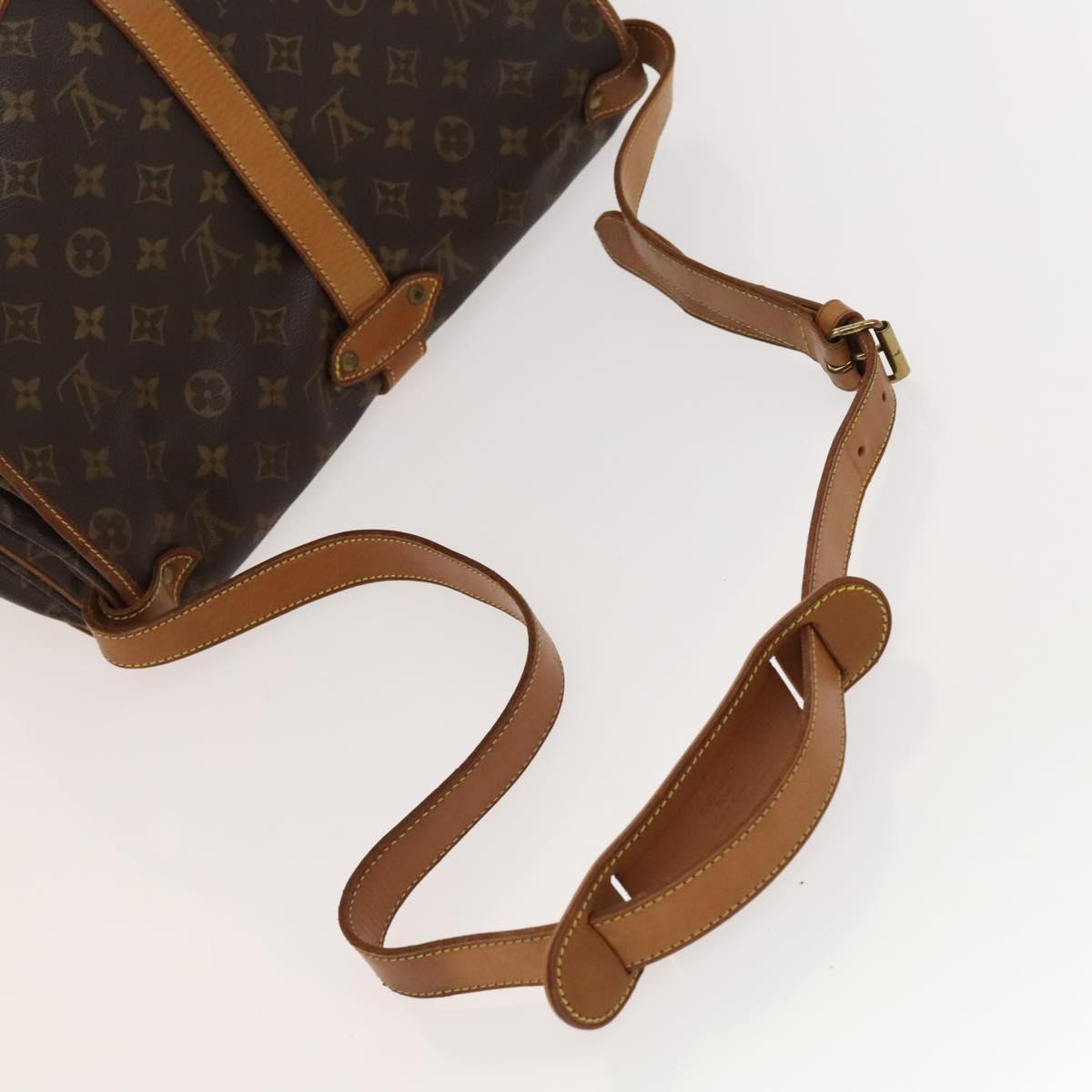 LOUIS VUITTON Monogram Saumur 35 Shoulder Bag M42254 LV Auth 128972