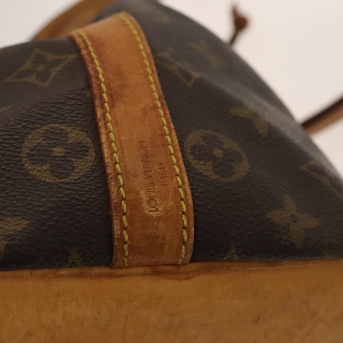 LOUIS VUITTON Monogram Petit Noe Shoulder Bag M42226 LV Auth 129095