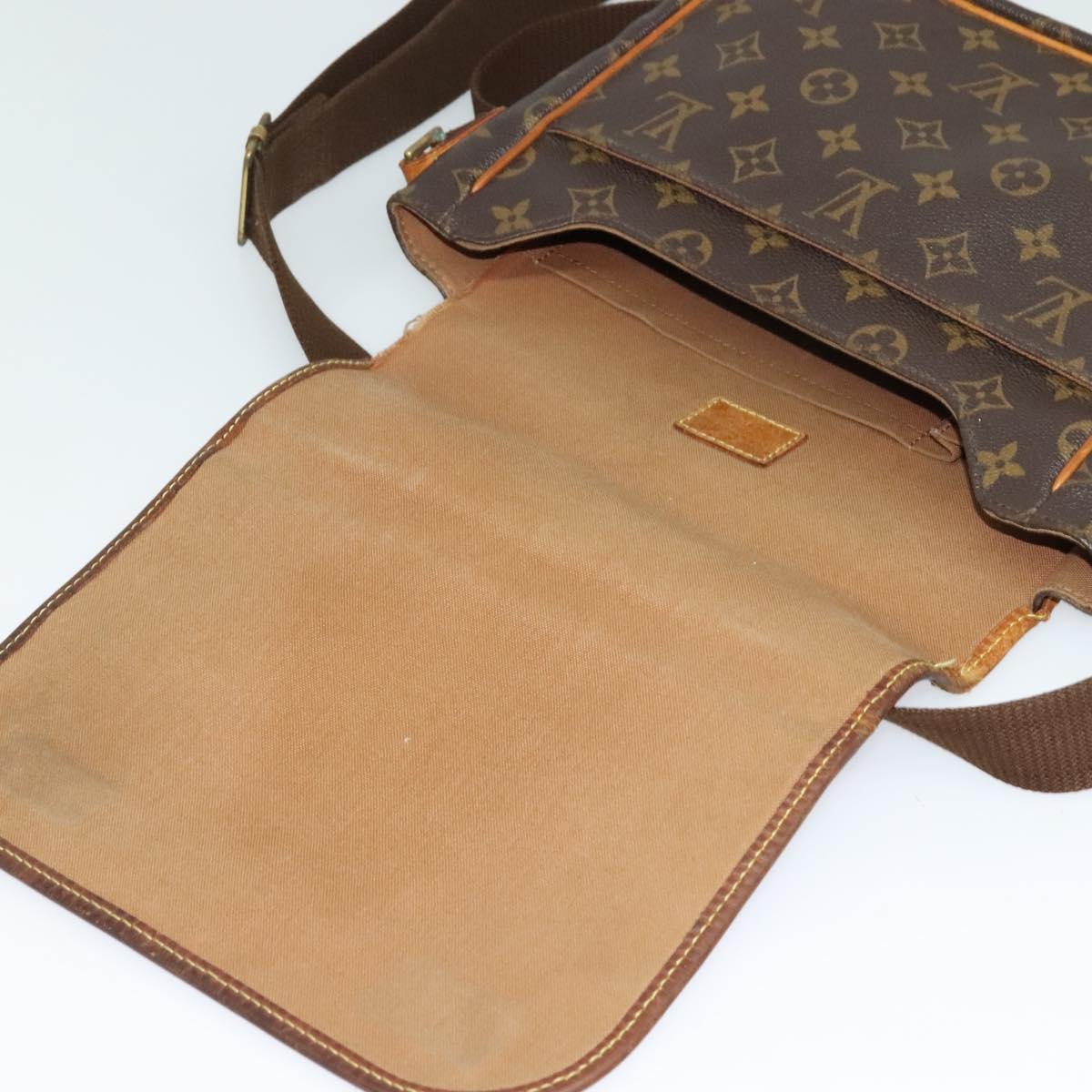 LOUIS VUITTON Monogram Messenger Bosphore PM Shoulder Bag M40106 LV Auth 129221