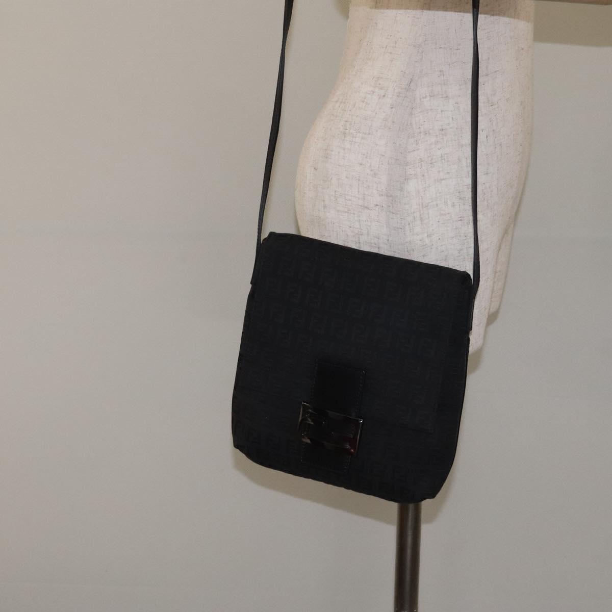 FENDI Zucchino Canvas Shoulder Bag Black Auth 129524V