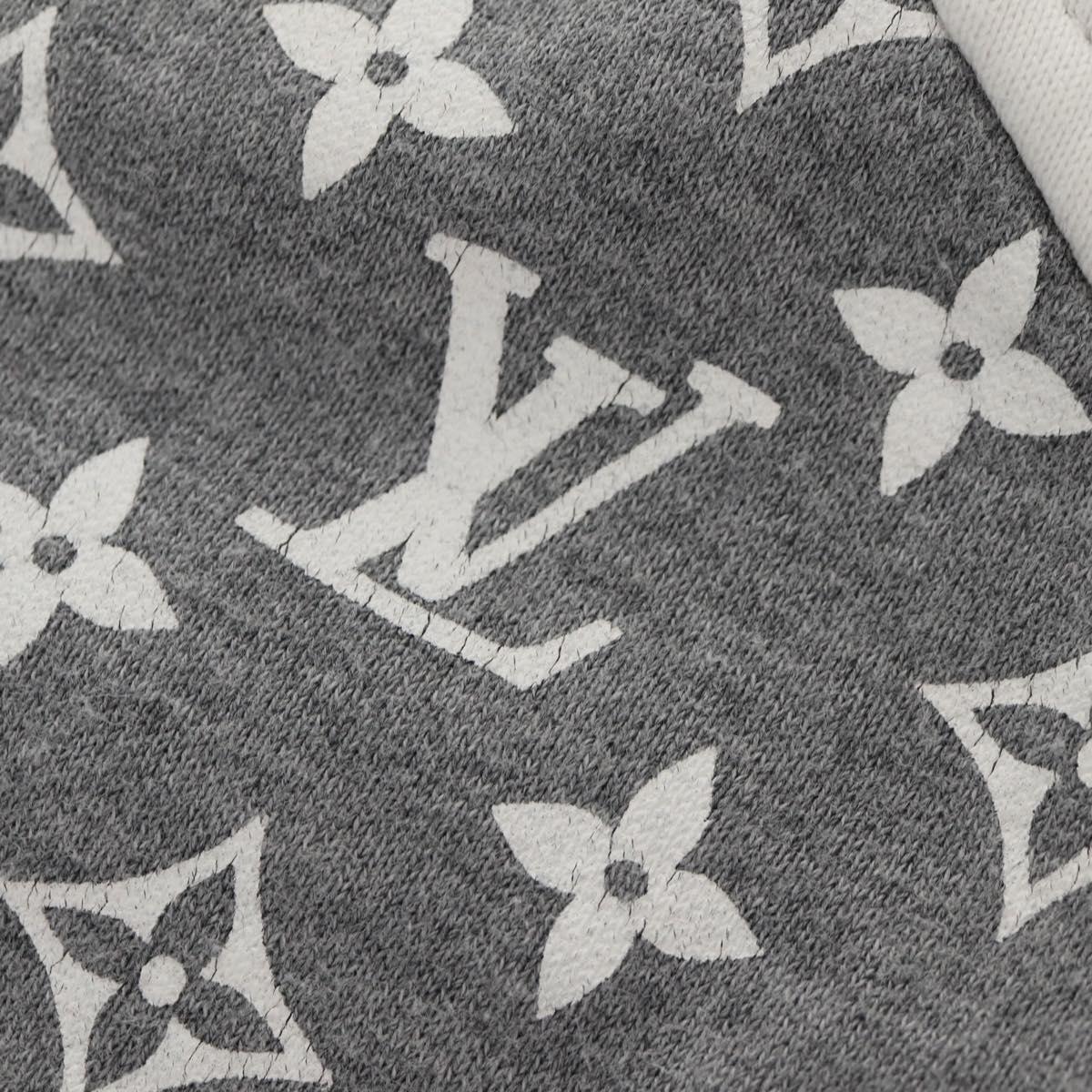 LOUIS VUITTON Parker Cotton XL White LV Auth 129781M