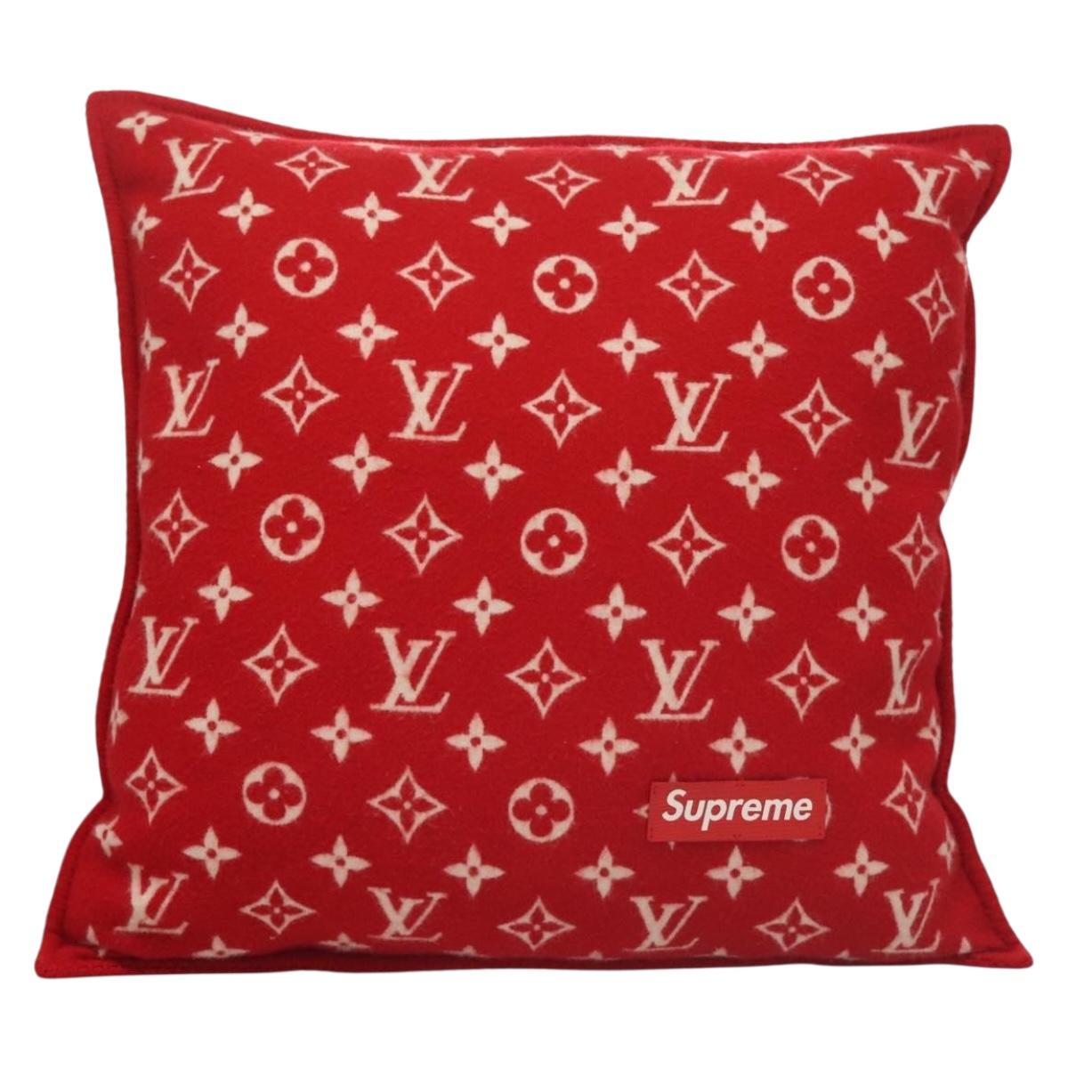 LOUIS VUITTON Pillow Cushion Wool Red MP1886 LV Auth 129979M