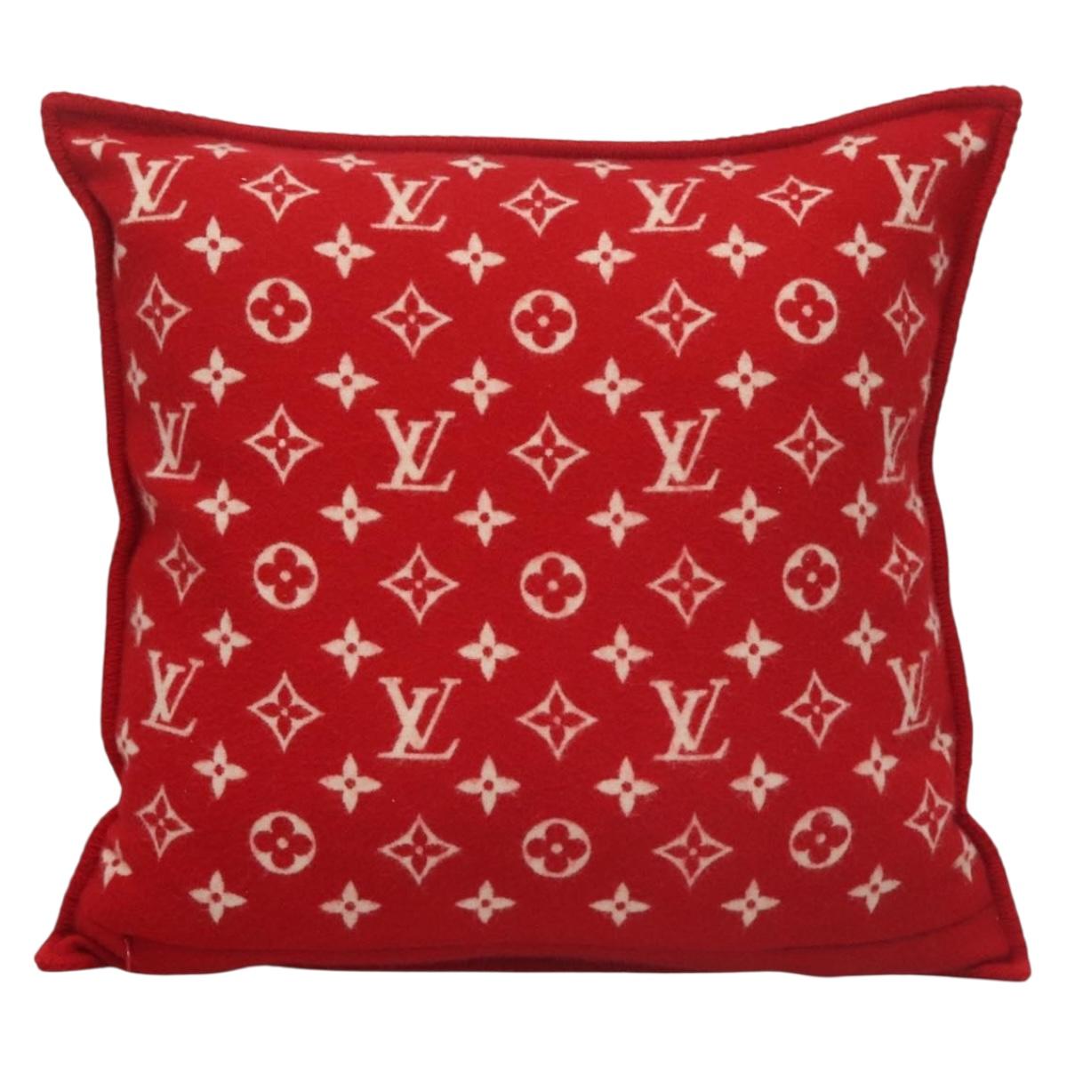 LOUIS VUITTON Pillow Cushion Wool Red MP1886 LV Auth 129979M