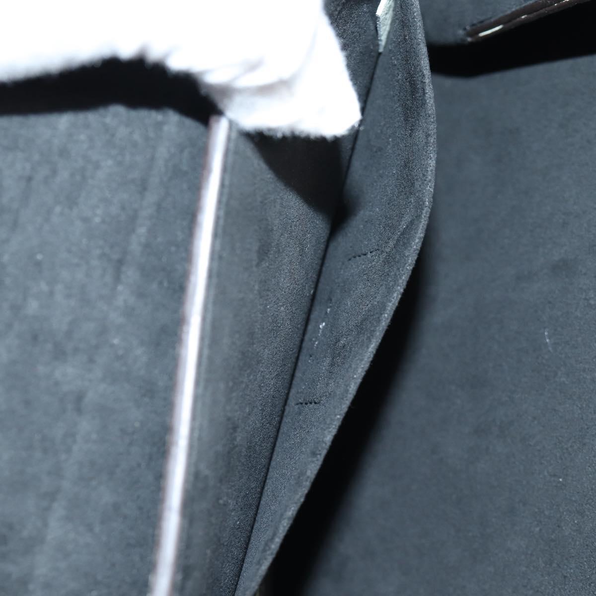 LOUIS VUITTON Taiga Trapeze Shoulder Bag Gracie LV Auth 130675M