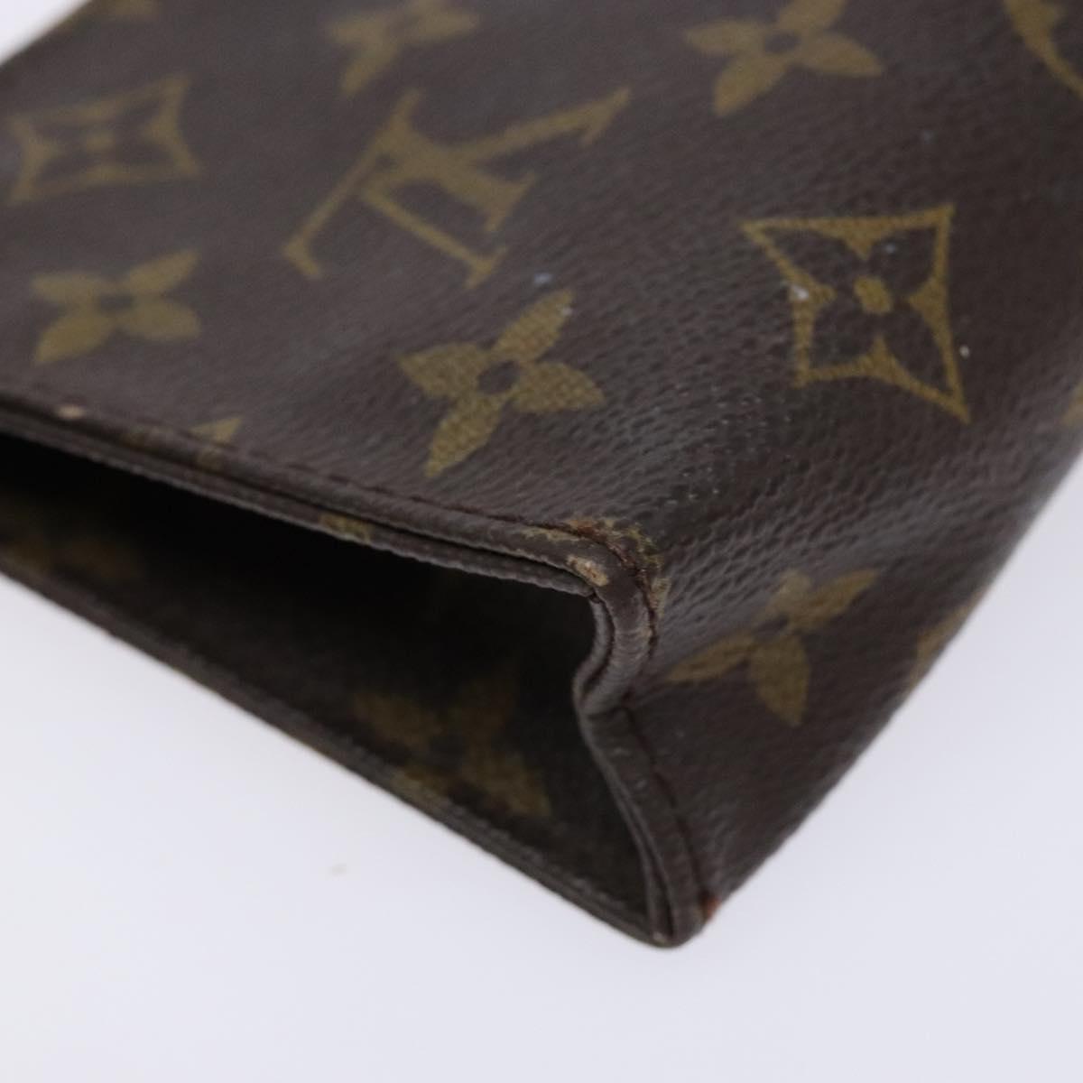 LOUIS VUITTON Monogram Poche Toilette 15 Pouch M47546 LV Auth 130707