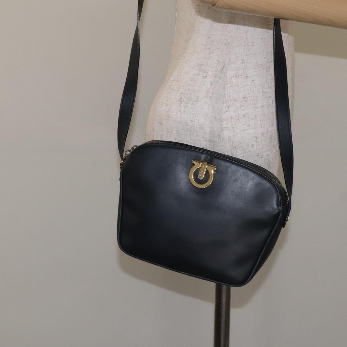 Salvatore Ferragamo Gancini Shoulder Bag Leather Navy Gold Auth 130895