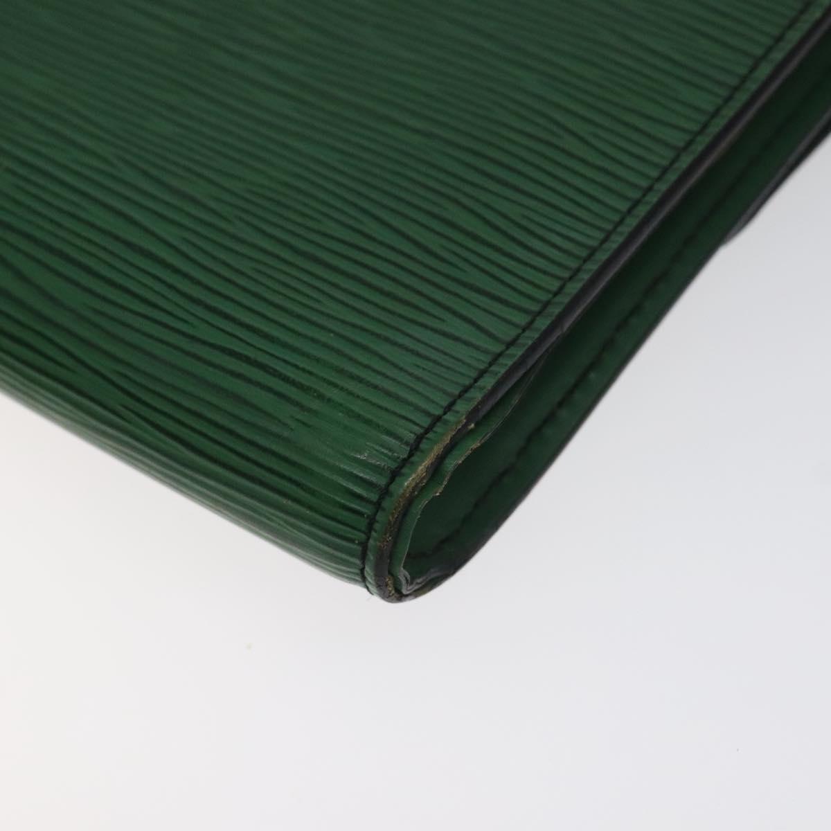 LOUIS VUITTON Epi Pochette Arche Shoulder Bag Green M52574 LV Auth 130925