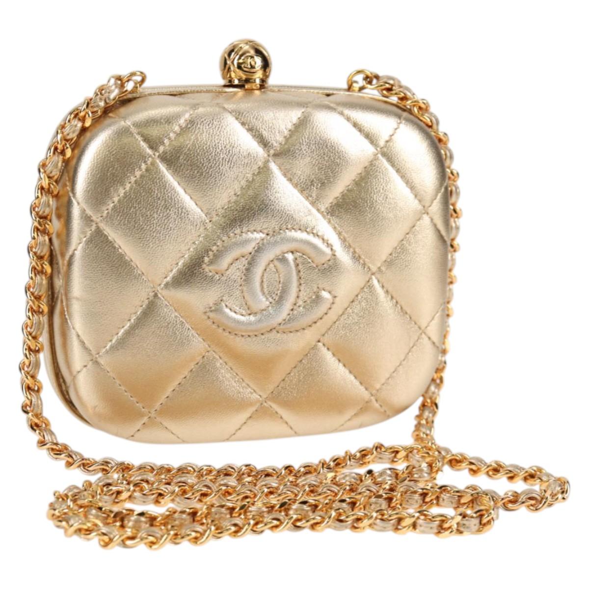 CHANEL Matelasse Chain Shoulder Bag Lamb Skin Gold CC Auth 130943V