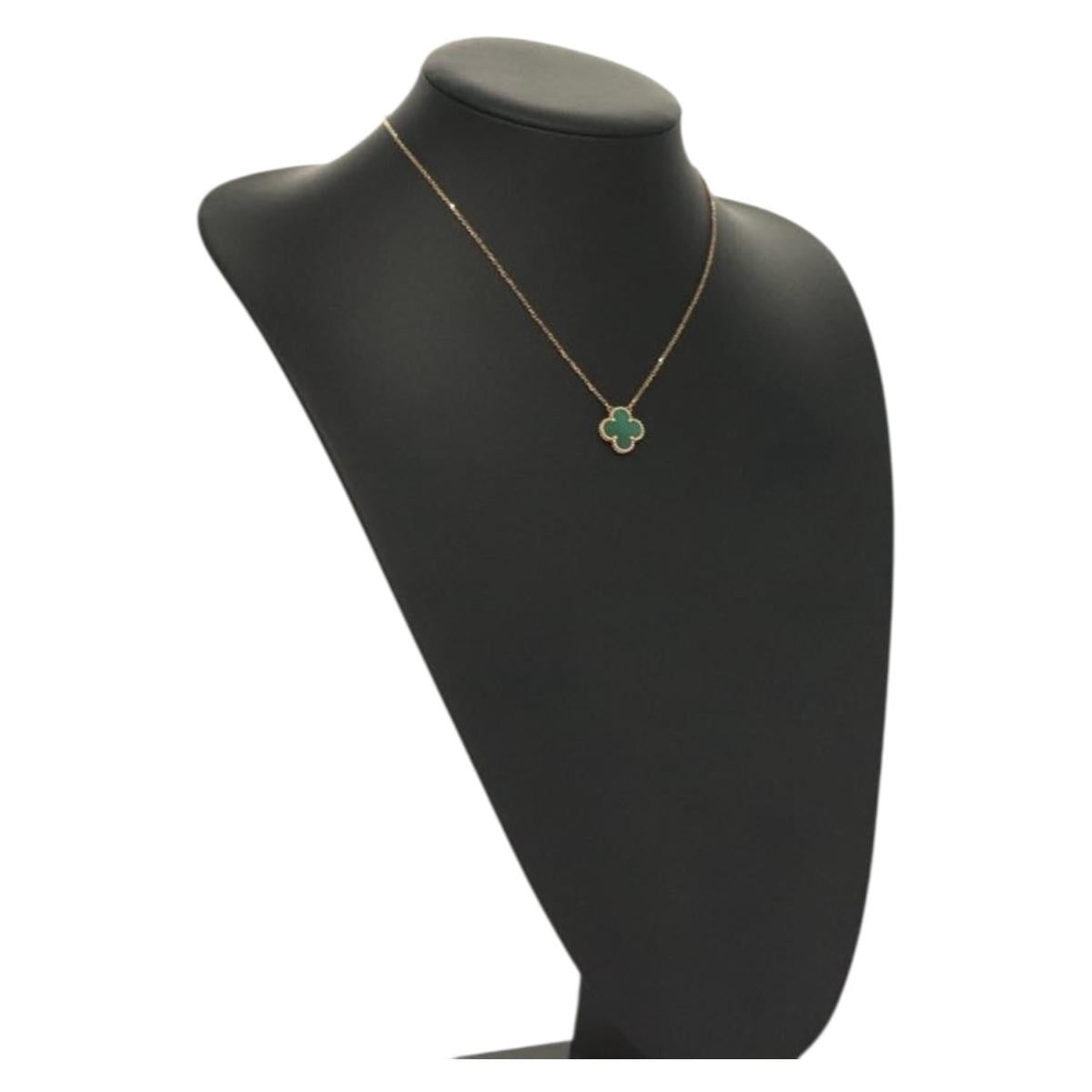 Van Cleef & Arpels Malachite Vintage Alhambra Necklace 18K gold 750 Auth 131108M