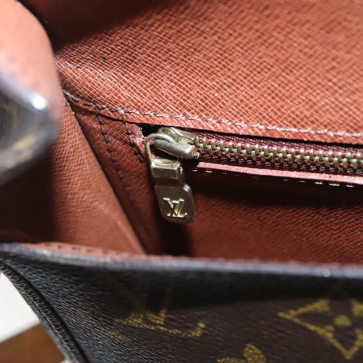 LOUIS VUITTON Monogram Saint Cloud GM Shoulder Bag M51242 LV Auth 131119