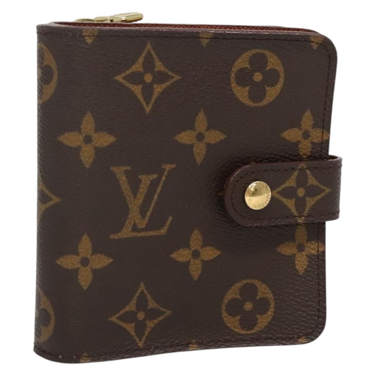 LOUIS VUITTON Monogram Compact Zip Wallet M61667 LV Auth 131202