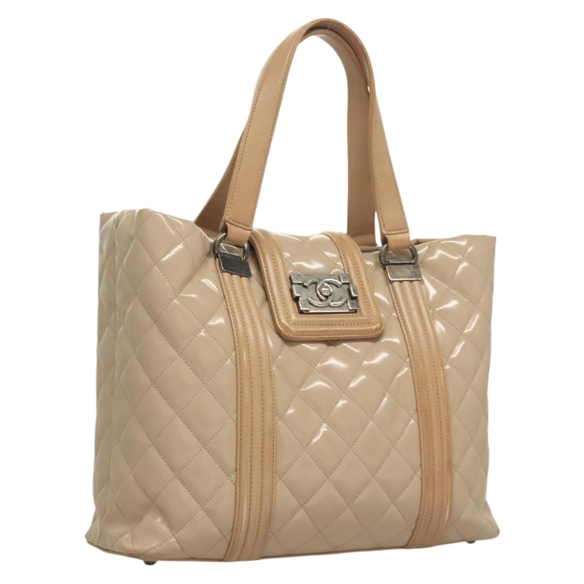 CHANEL Matelasse Boy Chanel Hand Bag Patent leather Beige CC Auth 131470