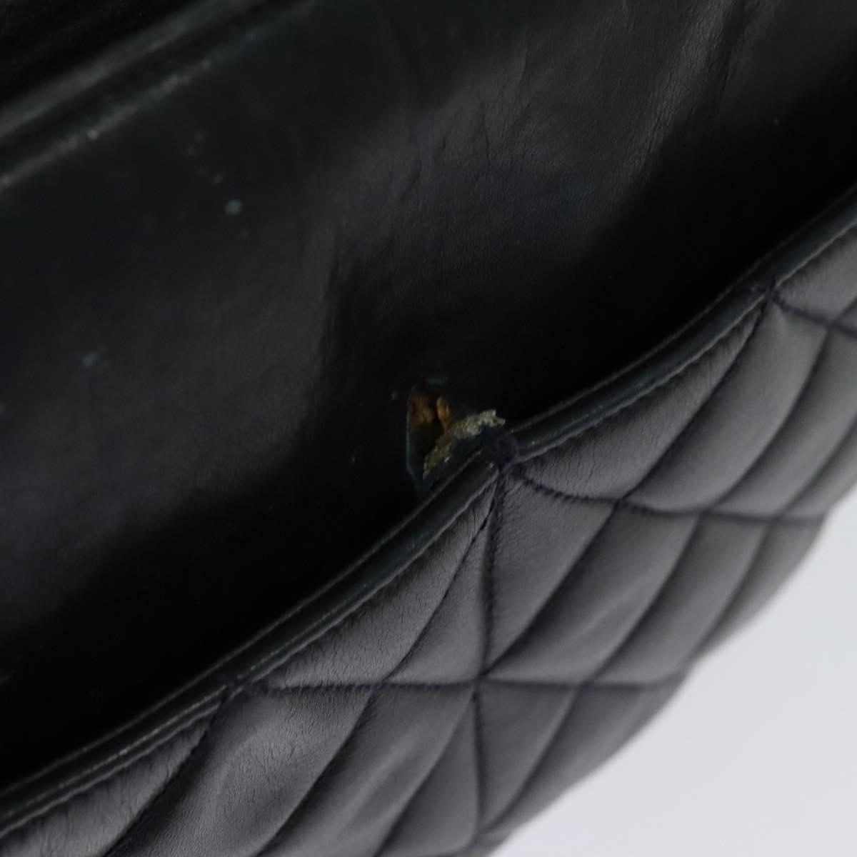 CHANEL Matelasse Chain Shoulder Bag Leather Navy Gold CC Auth 131802