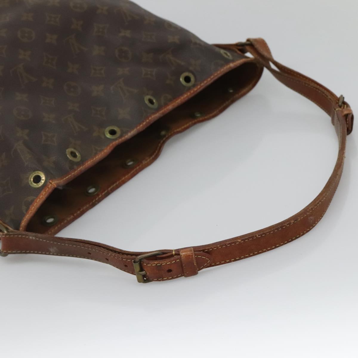 LOUIS VUITTON Monogram Noe Shoulder Bag M42224 LV Auth 132170