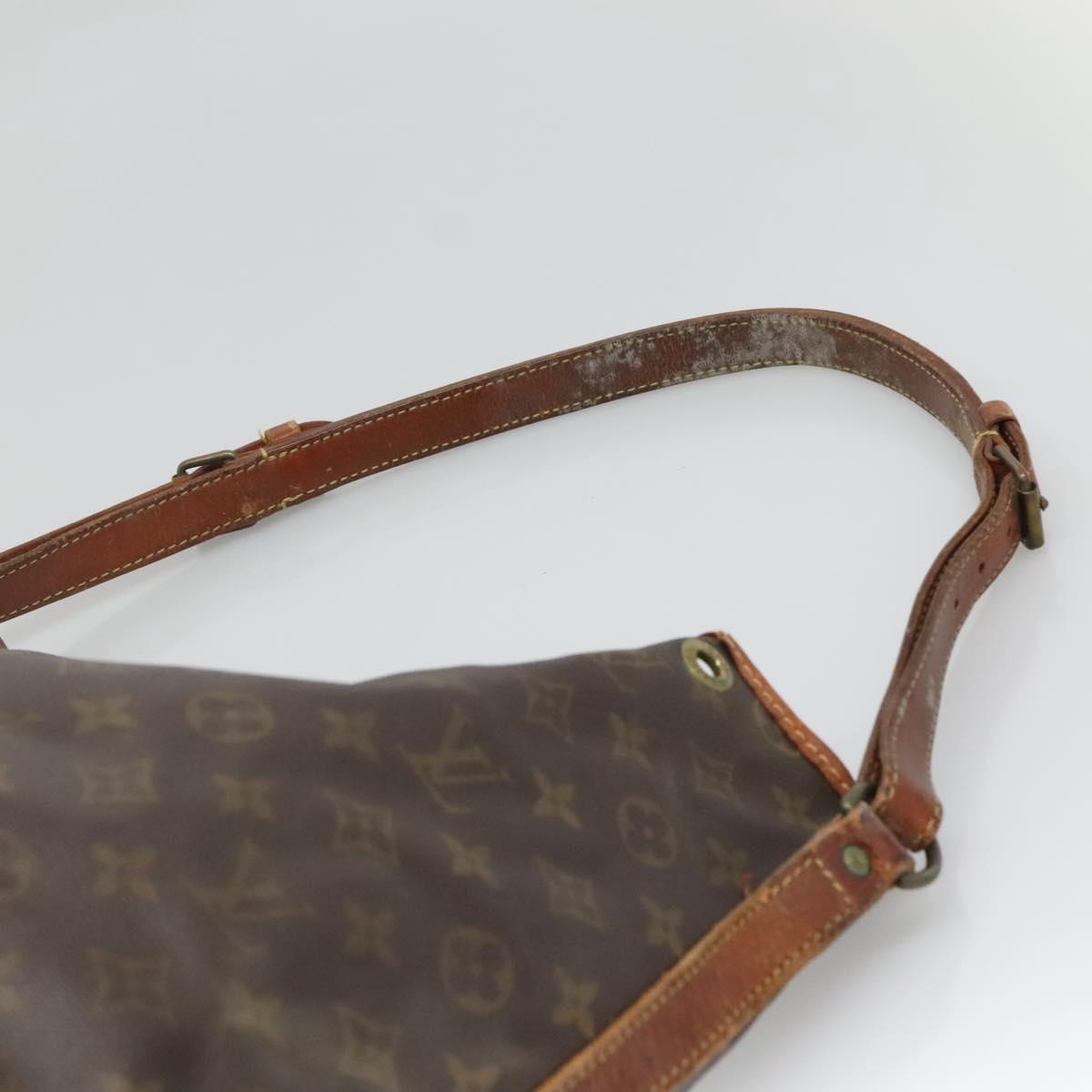 LOUIS VUITTON Monogram Noe Shoulder Bag M42224 LV Auth 132170