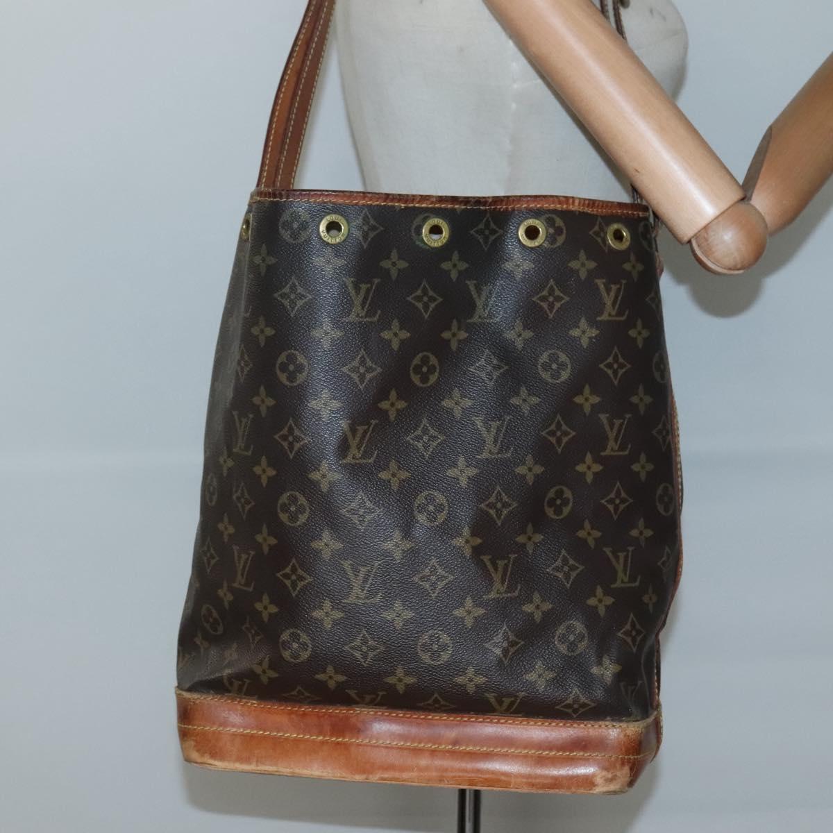 LOUIS VUITTON Monogram Noe Shoulder Bag M42224 LV Auth 132658