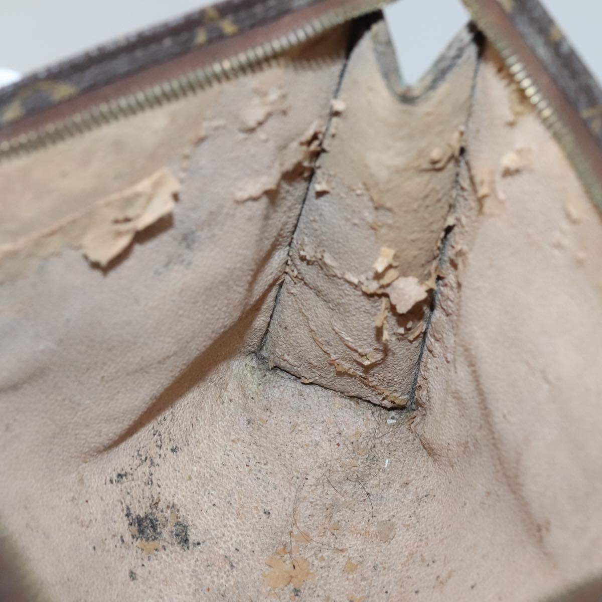 LOUIS VUITTON Monogram Posh Toilette 26 Pouch M47542 LV Auth 132682